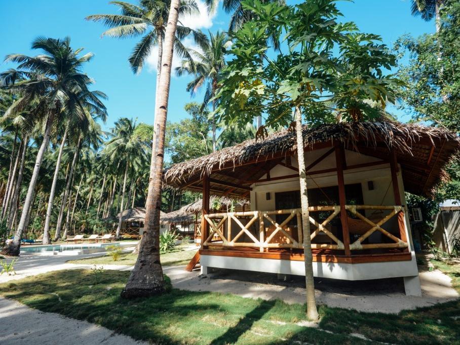 El Nido Mahogany Beach Hotel Exterior photo