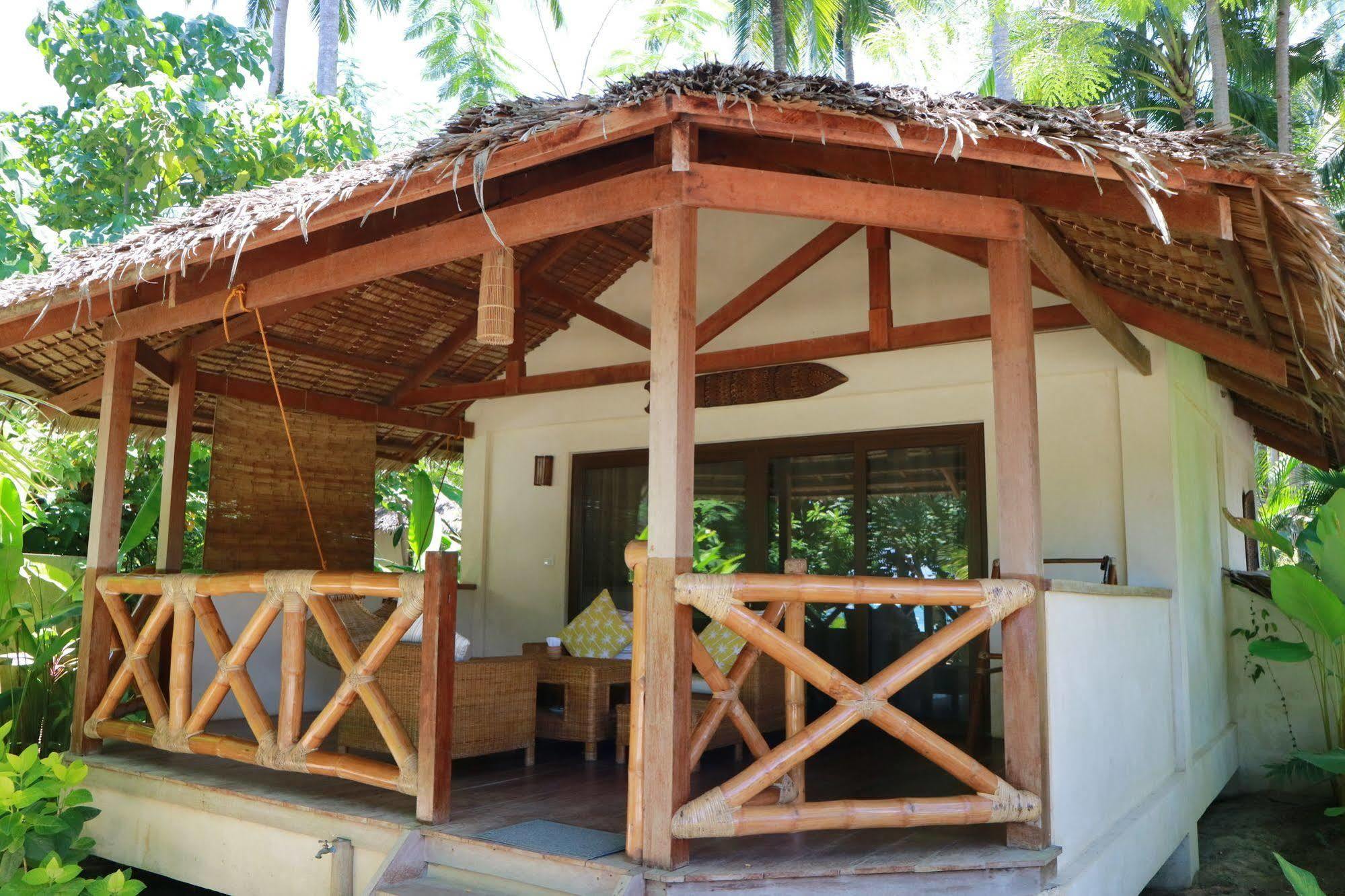 El Nido Mahogany Beach Hotel Exterior photo