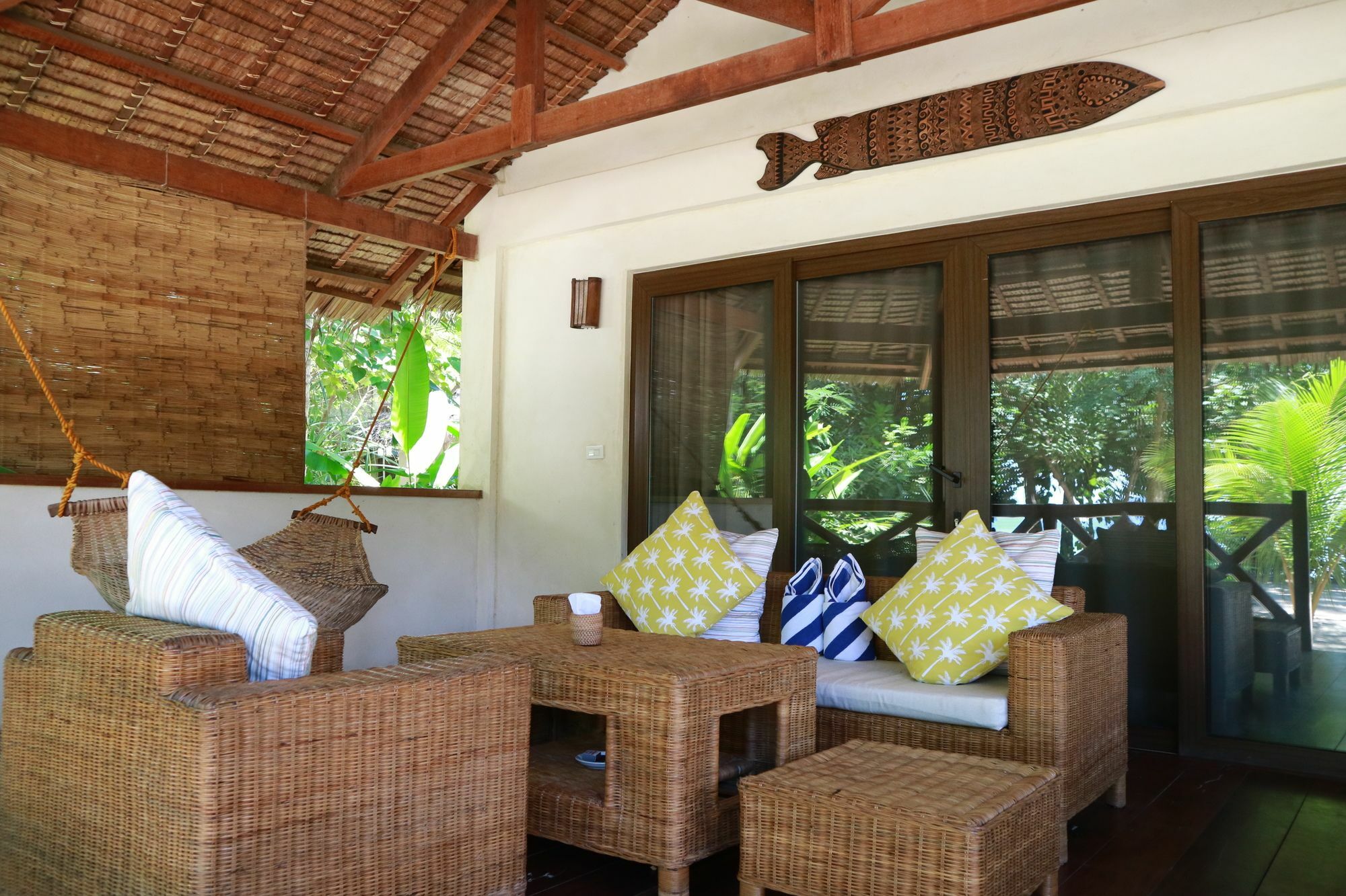 El Nido Mahogany Beach Exterior photo
