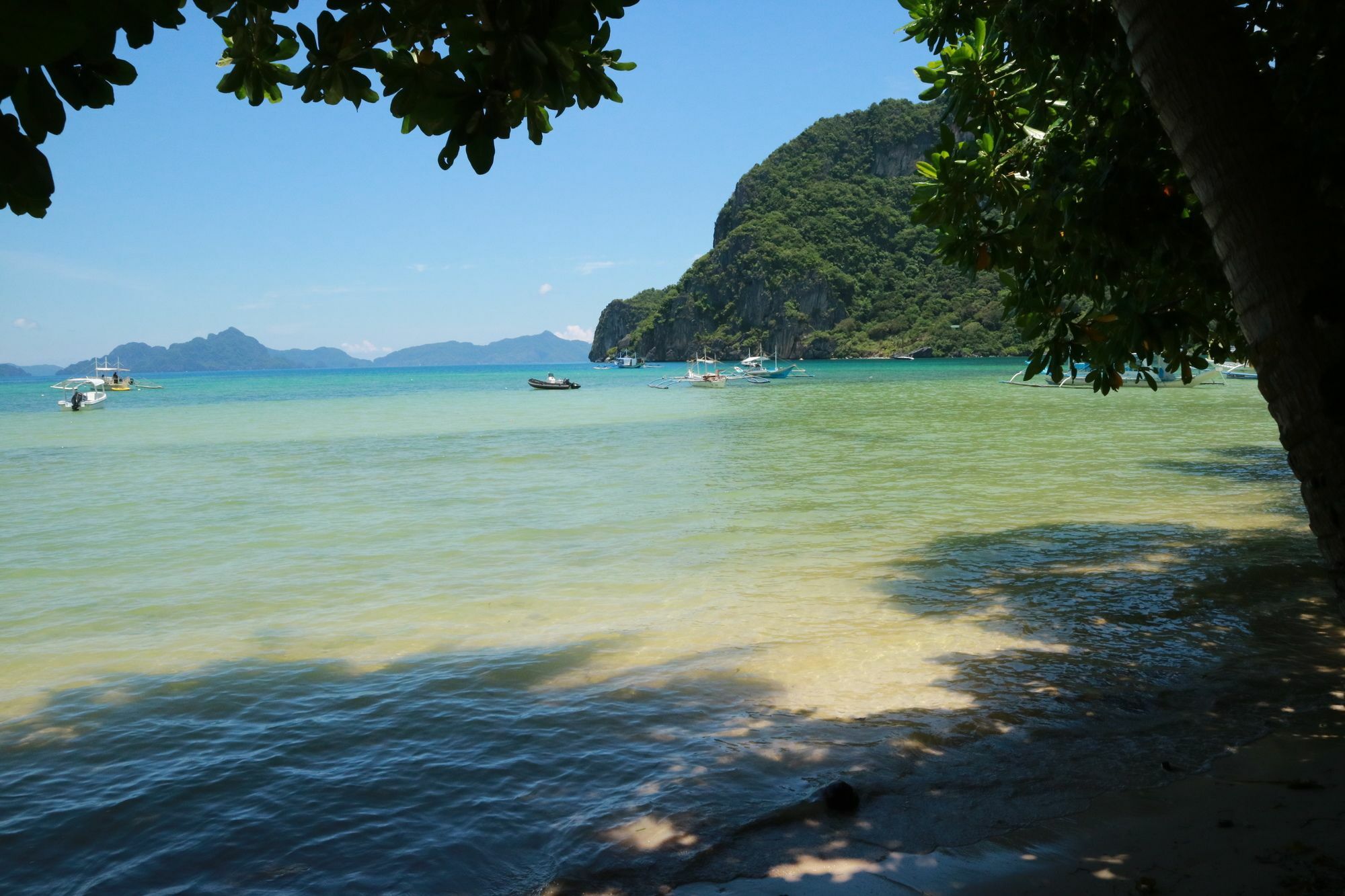 El Nido Mahogany Beach Hotel Exterior photo